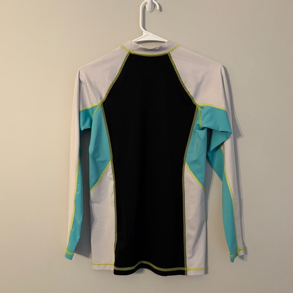 Nike Men's‎ Black, White, and Aqua Rash Guard (A2-4) - Picture 2 of 4